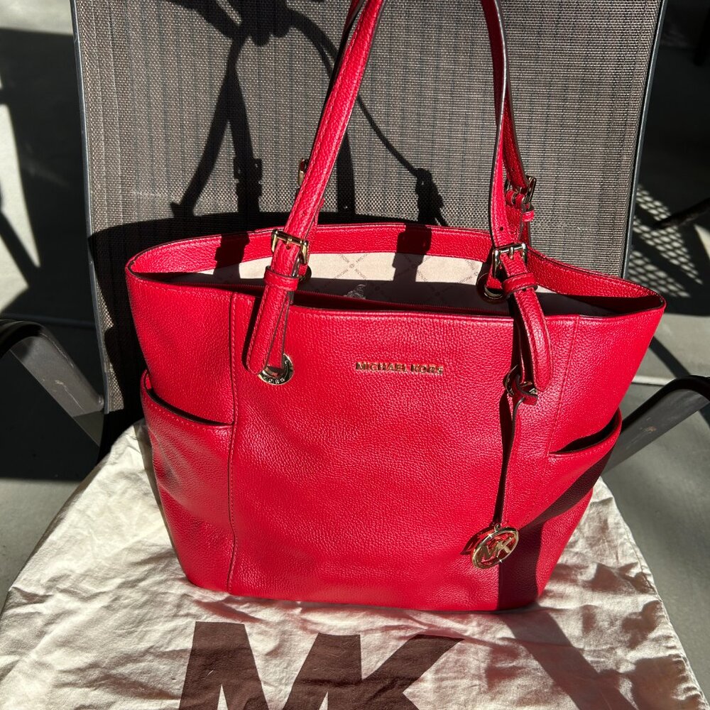 Michael Kors Red Pebbled Leather Jet Set Pocket Tote - EUC